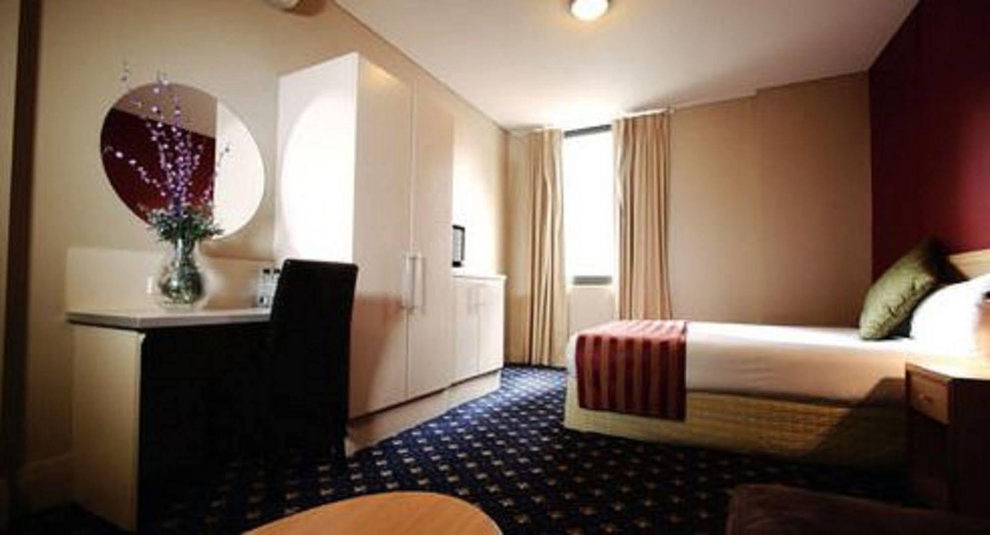 Hotel Coronation Sydney Exterior photo